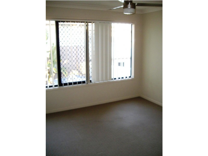 10 Newcomb Court, Redland Bay QLD 4165