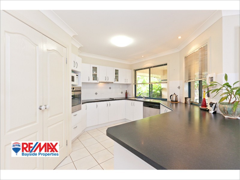 7 Crestwood Close, Ormiston QLD 4160