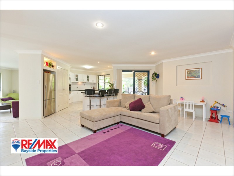 7 Crestwood Close, Ormiston QLD 4160