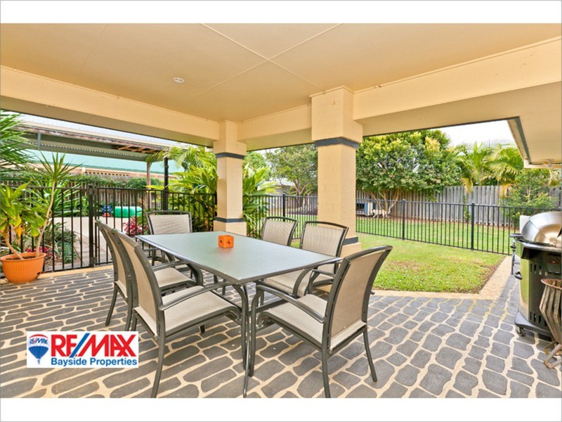 7 Crestwood Close, Ormiston QLD 4160