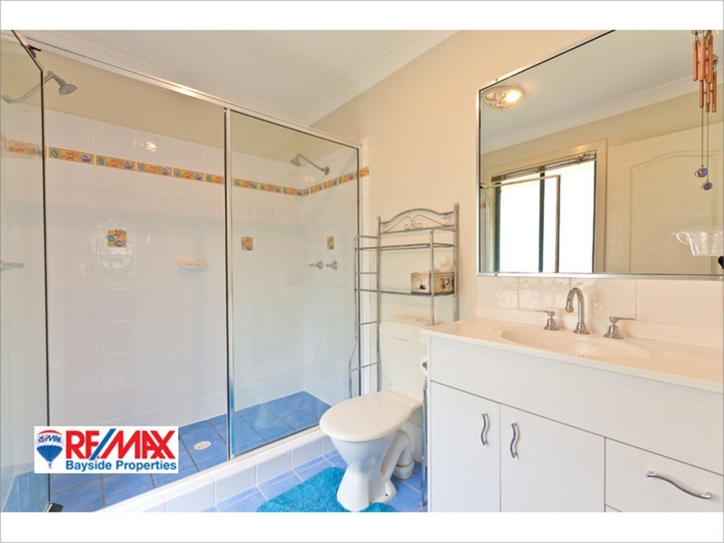 7 Crestwood Close, Ormiston QLD 4160