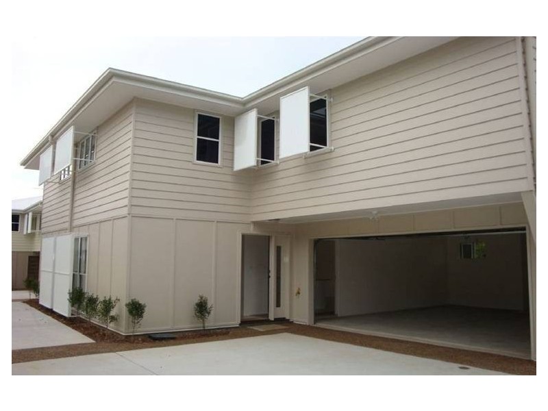 12 Valley Road, Wellington Point QLD 4160