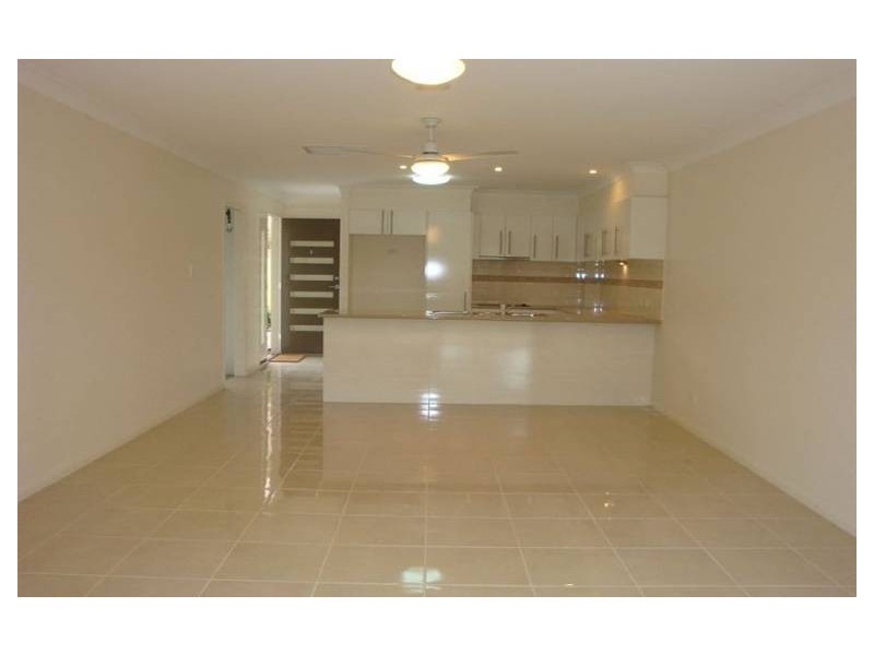 12 Valley Road, Wellington Point QLD 4160