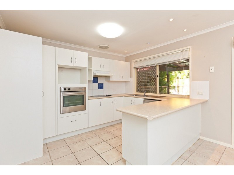 98 Crotona Road East, Alexandra Hills QLD 4161