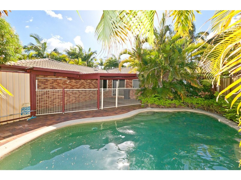 98 Crotona Road East, Alexandra Hills QLD 4161