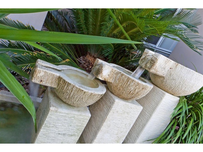 24  Haig Road, Birkdale QLD 4159