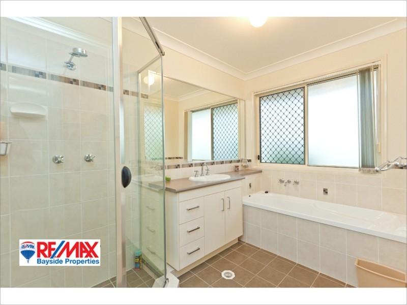 11 Lamb Close, Victoria Point QLD 4165