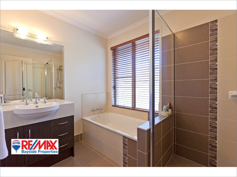 48 Manning Esplanade, Thornlands QLD 4164