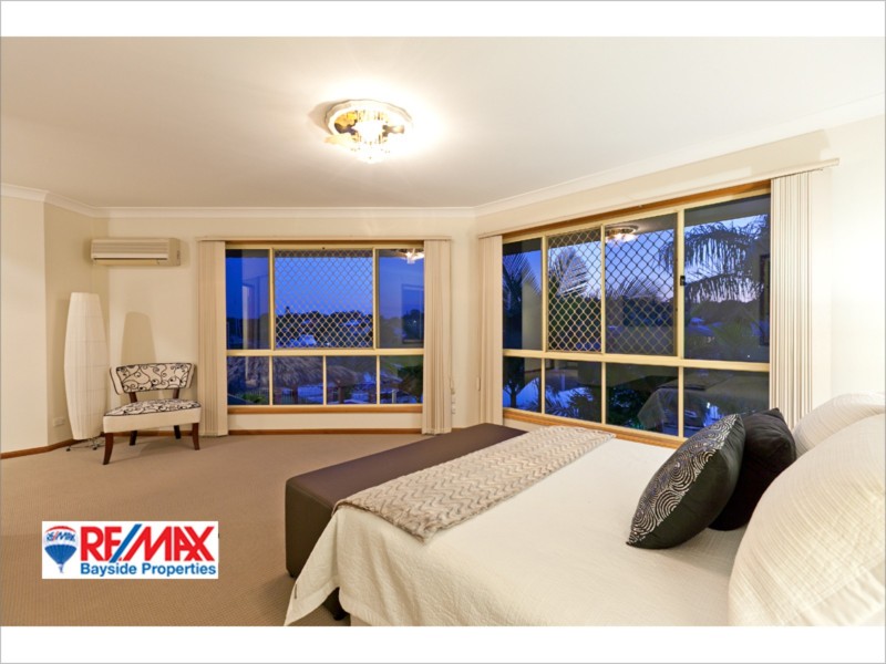 27 Downwind Court, Birkdale QLD 4159
