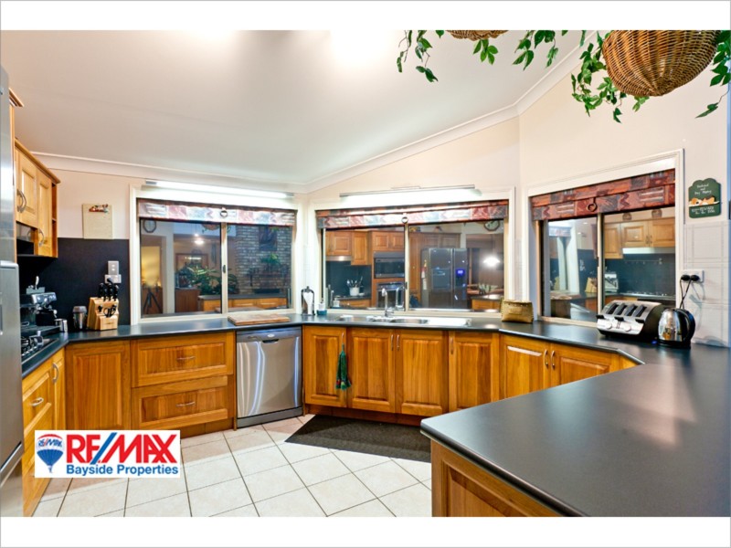 23  Dorsal Drive, Birkdale QLD 4159