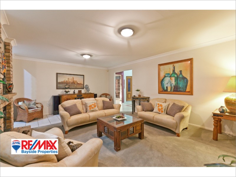 23  Dorsal Drive, Birkdale QLD 4159