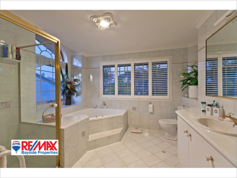 23  Dorsal Drive, Birkdale QLD 4159