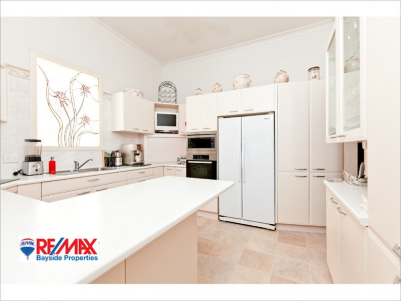 24 Earl Street, Greenslopes QLD 4120