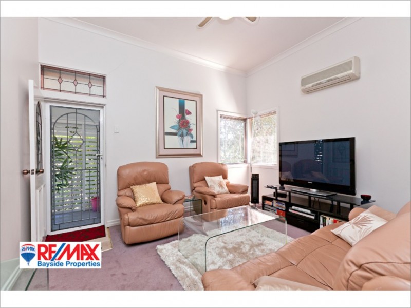 24 Earl Street, Greenslopes QLD 4120