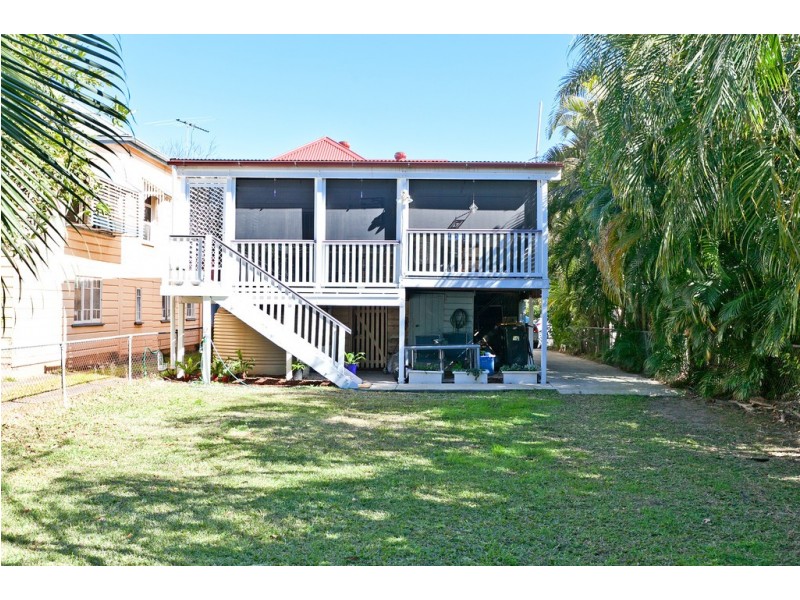 24 Earl Street, Greenslopes QLD 4120