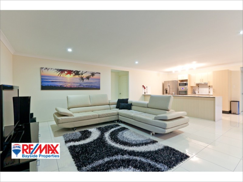 94 Carinyan Drive, Birkdale QLD 4159