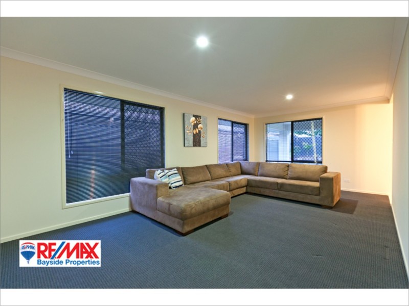 94 Carinyan Drive, Birkdale QLD 4159