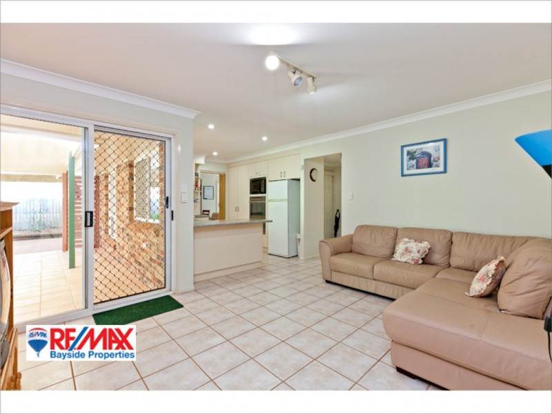 16 Muscat Ave, Victoria Point QLD 4165