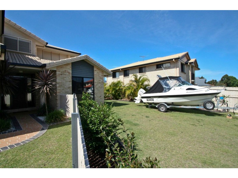 9 St Clair Court, Redland Bay QLD 4165