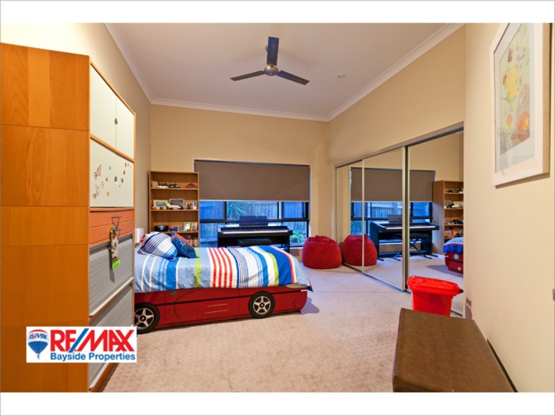 26 Yorston Place, Ormiston QLD 4160