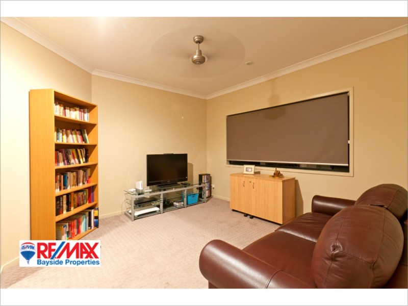 26 Yorston Place, Ormiston QLD 4160