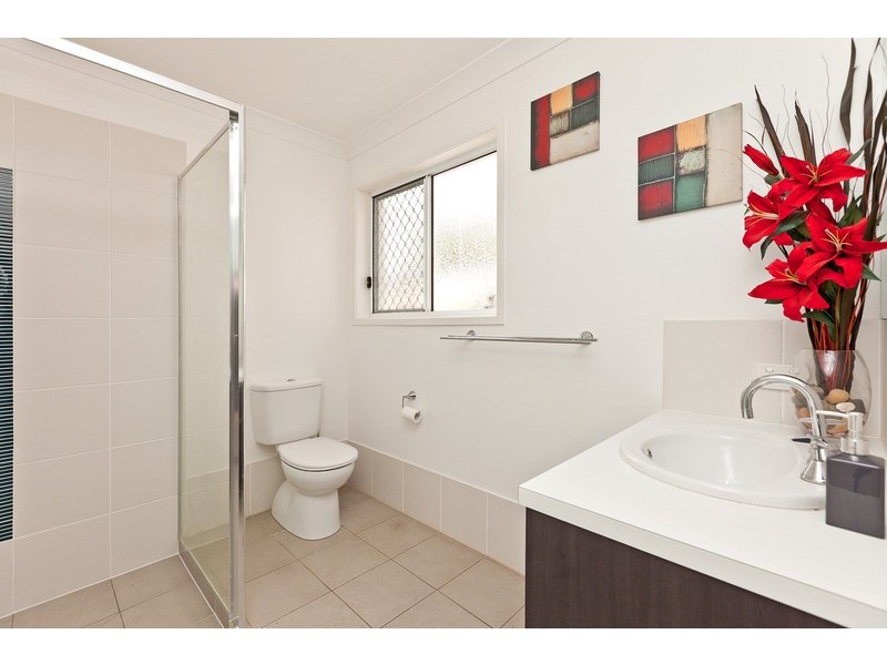 25 Aqua Crescent, Redland Bay QLD 4165