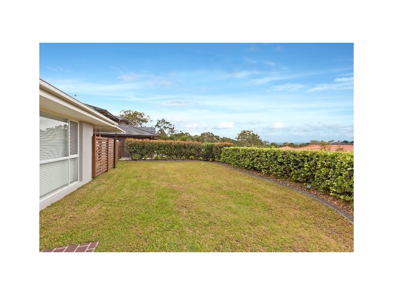 25 Aqua Crescent, Redland Bay QLD 4165