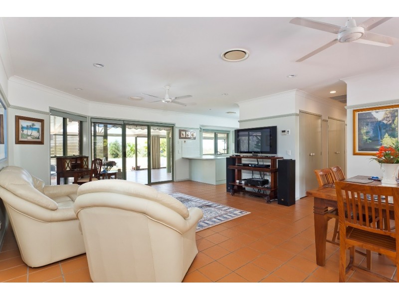 128 Woodlands Drive, Thornlands QLD 4164