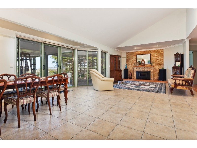 128 Woodlands Drive, Thornlands QLD 4164