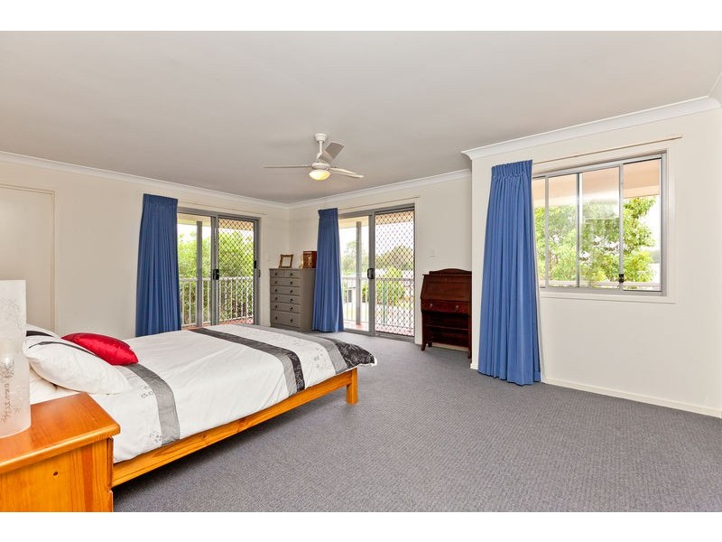 19 Aquila Street, Redland Bay QLD 4165