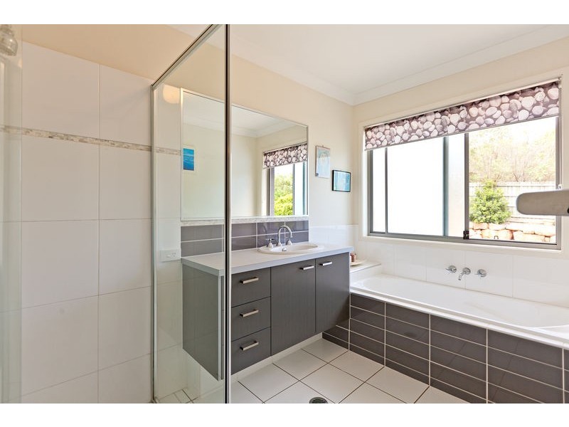 19 Aquila Street, Redland Bay QLD 4165