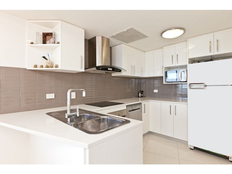 601/87 Marine Parade, Redcliffe QLD 4020