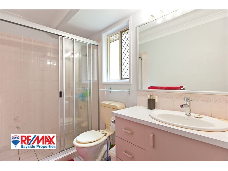 3  Buggy Place, Redland Bay QLD 4165