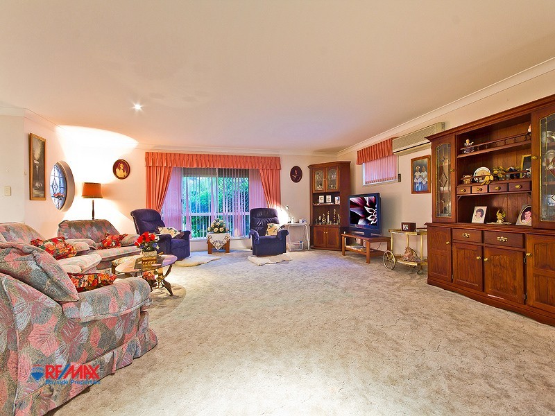 66 Waratah Avenue, Victoria Point QLD 4165