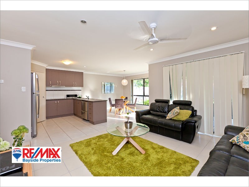 2/4 Calliandra Place, Thornlands QLD 4164