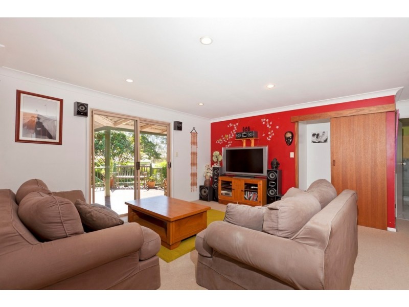 32 Muriel Street, Redland Bay QLD 4165