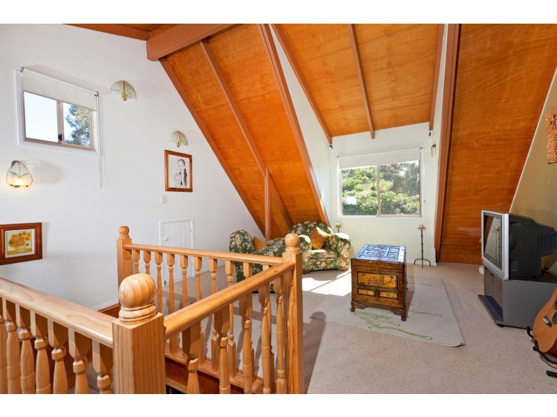 32 Muriel Street, Redland Bay QLD 4165