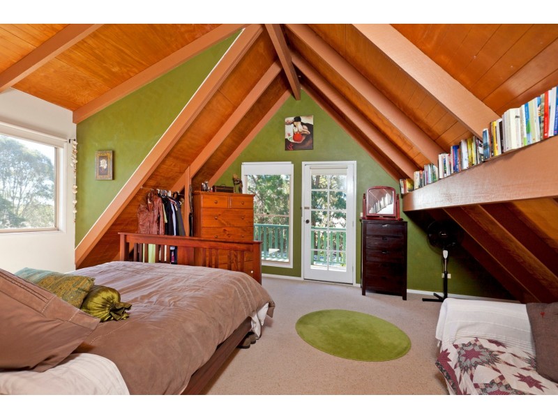 32 Muriel Street, Redland Bay QLD 4165