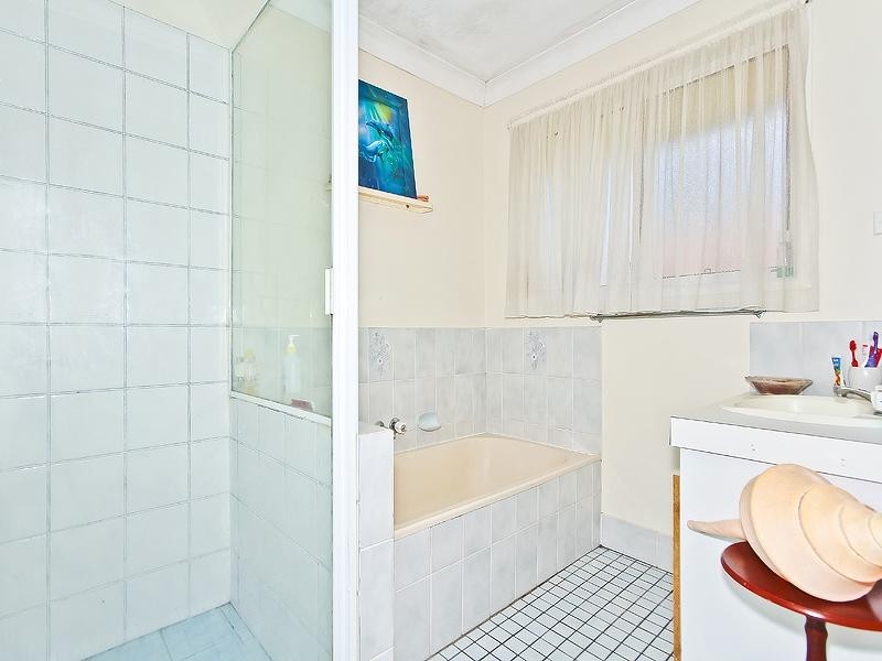 3 Bailey Road, Birkdale QLD 4159