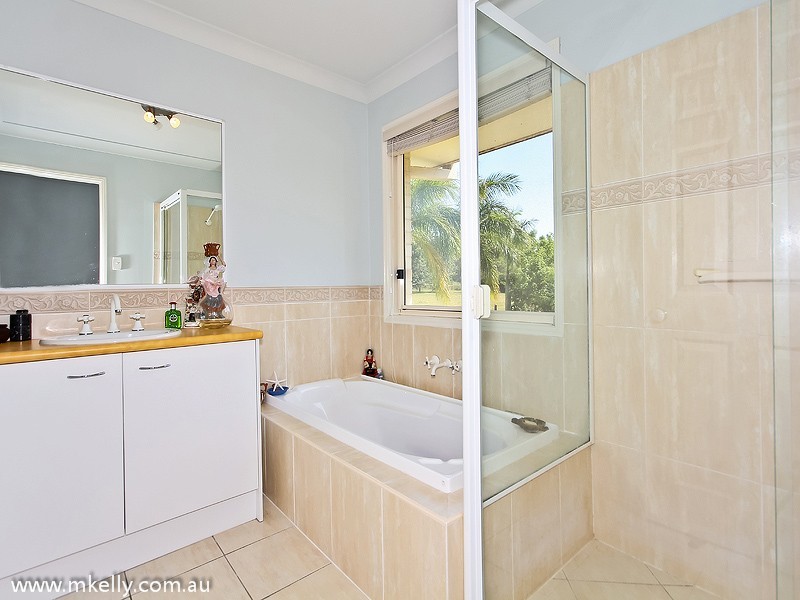 231 Redland Bay Road, Capalaba QLD 4157