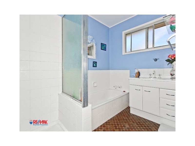 41 Wilkie St, Redland Bay QLD 4165