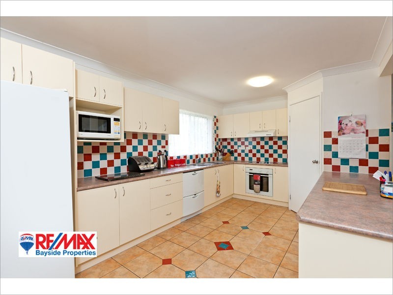 1 Christopher Street, Redland Bay QLD 4165