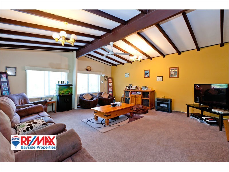 1 Christopher Street, Redland Bay QLD 4165