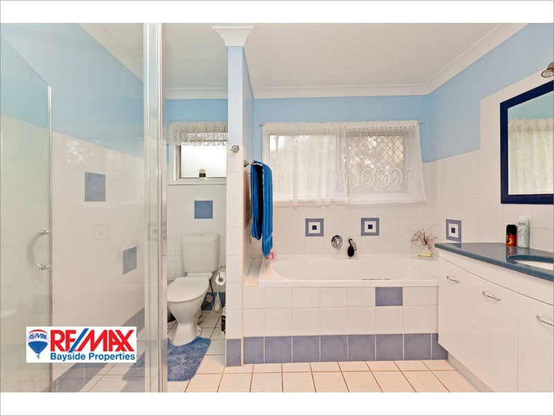 1 Christopher Street, Redland Bay QLD 4165