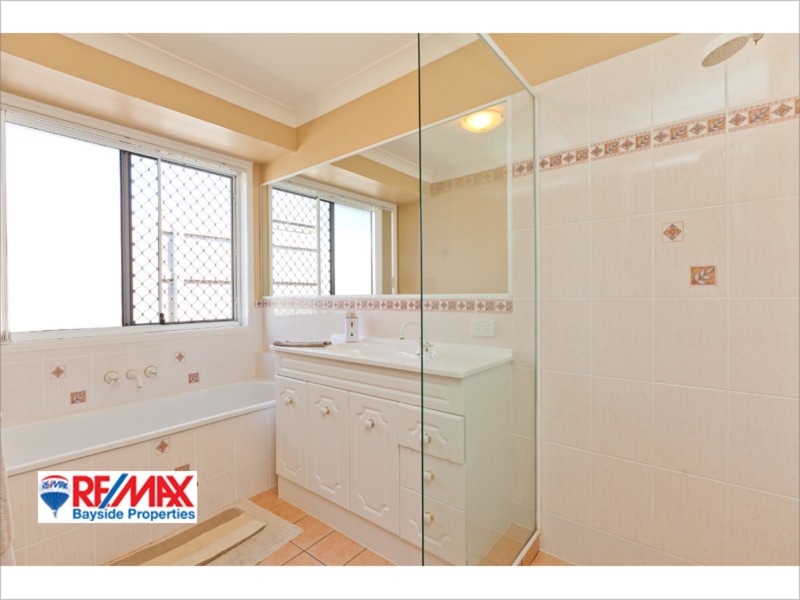 36 Seaholly Crescent, Victoria Point QLD 4165