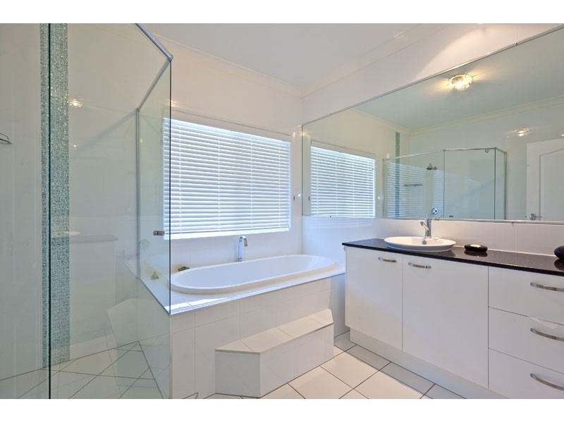 315a Old Cleveland Road East, Birkdale QLD 4159