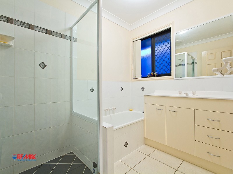 5 Culcita Crt, Victoria Point QLD 4165