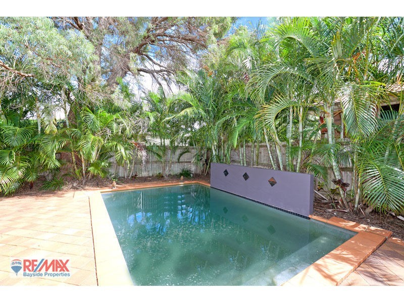 72 Belford Drive, Wellington Point QLD 4160
