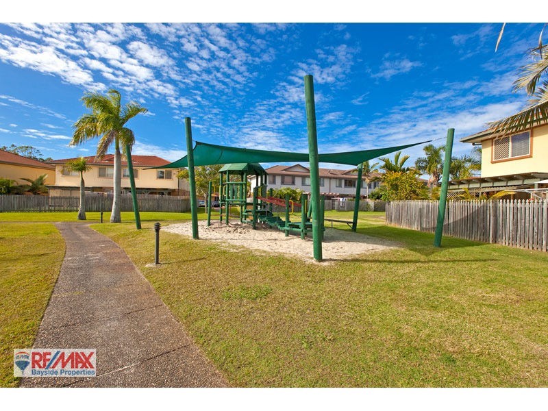 120/9 Bayside Court, Thorneside QLD 4158