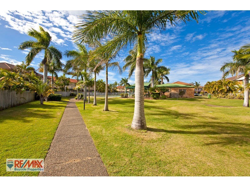 120/9 Bayside Court, Thorneside QLD 4158